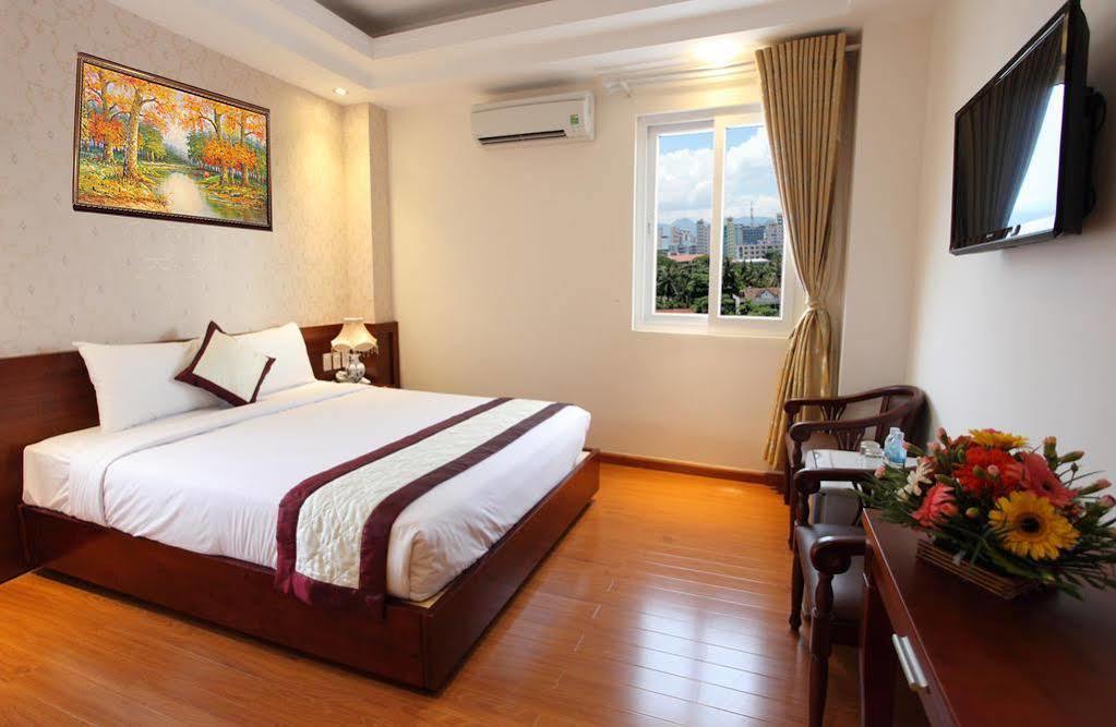 โรงแรมโกล์ดเด้น แซนด์ นา ตรัง ญาจาง ภายนอก รูปภาพ