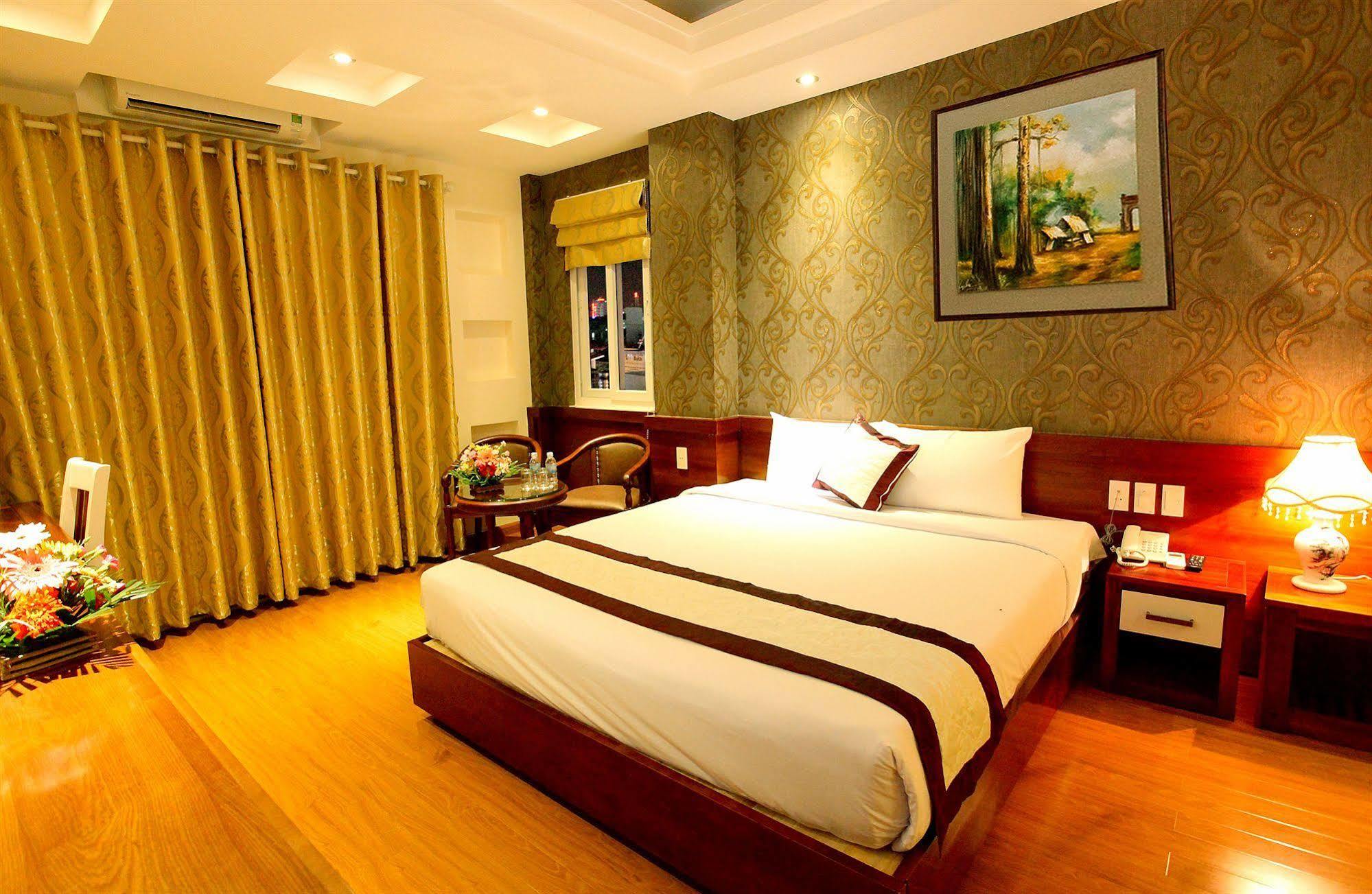 โรงแรมโกล์ดเด้น แซนด์ นา ตรัง ญาจาง ภายนอก รูปภาพ