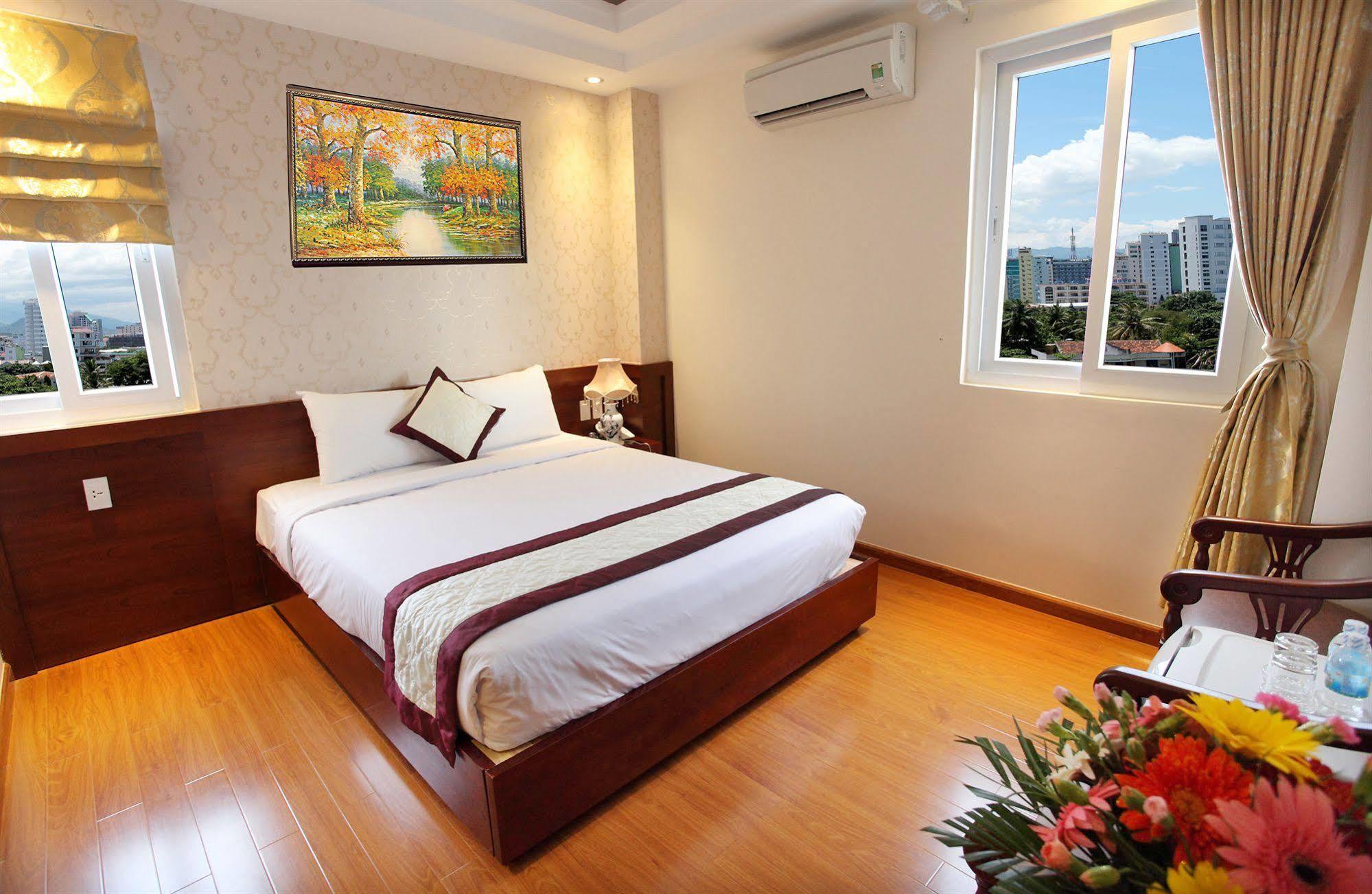 โรงแรมโกล์ดเด้น แซนด์ นา ตรัง ญาจาง ภายนอก รูปภาพ